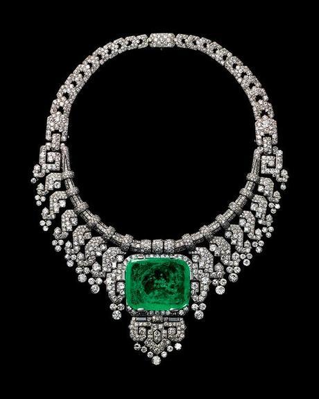 Cartier emerald and diamond necklace in platinum worn by the Countess of Granard