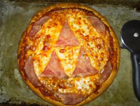 Top 10 Nerdy and Creative Pizza Designs