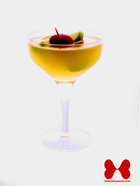 Appletini cocktail recipe