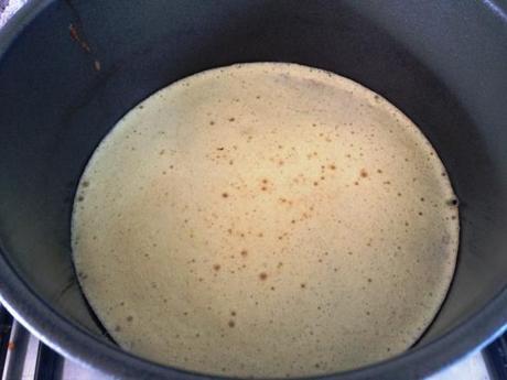 schichttorte first layer pancake like lightly baked