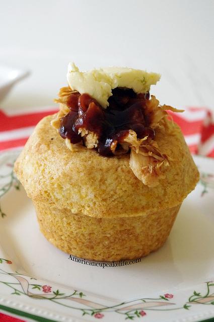 Savory Cupcake: Pulled Chicken Cornbread Cupcakes