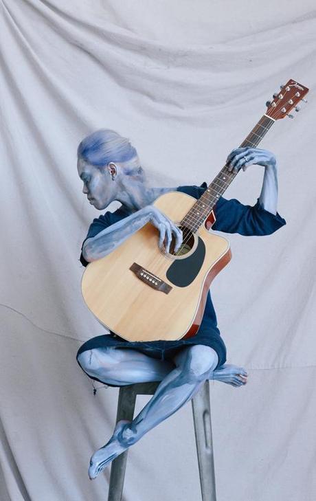 Picasso's Old Guitarist Halloween costume with make-up tutorial