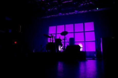 Real Estate 01 620x414 REAL ESTATE PERFORMED AT TERMINAL 5 [PHOTOS]