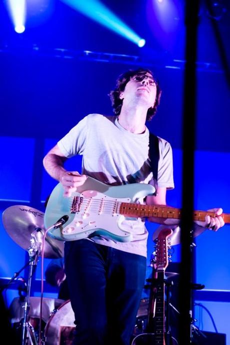 Real Estate 12 534x800 REAL ESTATE PERFORMED AT TERMINAL 5 [PHOTOS]