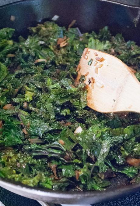 Kale with Garlic Chips