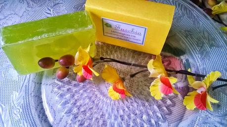 Fuschia Lemon Grass Oil Natural Handmade Soap Review