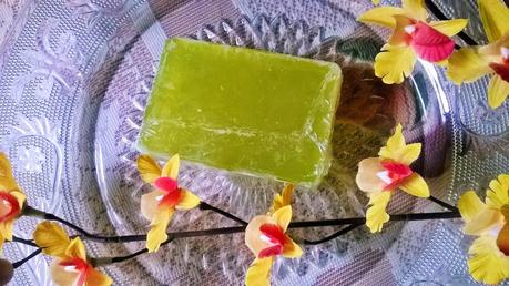 Fuschia Lemon Grass Oil Natural Handmade Soap Review