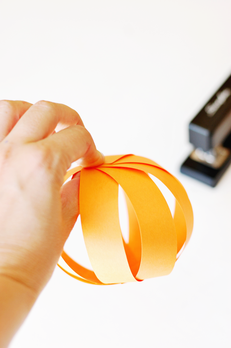 Construction Paper Pumpkins Craft For Kids