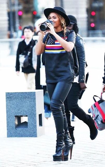 The Carters Spotted In Paris