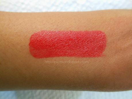 Oriflame Giordani Gold Jewel Lipstick Eternal Red : Review, Swatches, FOTD