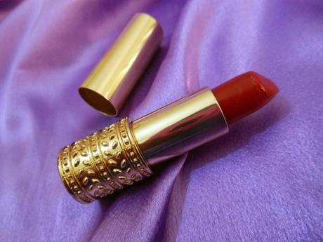 Oriflame Giordani Gold Jewel Lipstick Eternal Red : Review, Swatches, FOTD