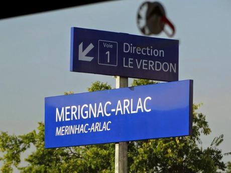 From Blanquefort to Gare Saint-Jean: the view from a suburban train