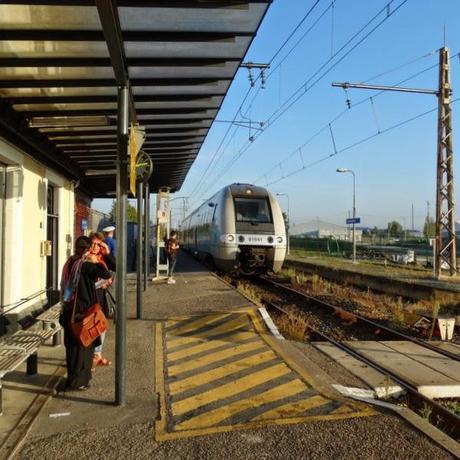 From Blanquefort to Gare Saint-Jean: the view from a suburban train