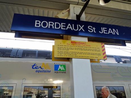 From Blanquefort to Gare Saint-Jean: the view from a suburban train