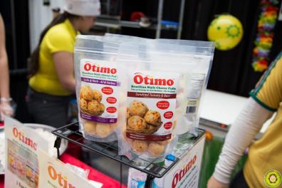 EAT! Vancouver 2014: Quinoa Everything, Brazilian Cheese Puffs & Vegan Water