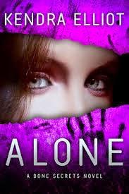 ALONE BY KENDRA ELLIOT - A BOOK REVIEW