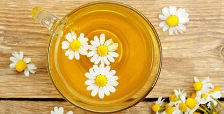 Chamomile Tea to Sun Bleach Your Hair