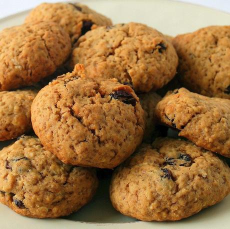 Oat & Raisin Cookies