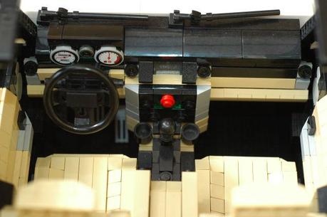 LEGO Land Rover 03