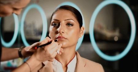 Emirates cabin crew have a few long-haul beauty & wellness tips