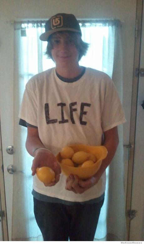 last-minute-costume-life-gives-you-lemons