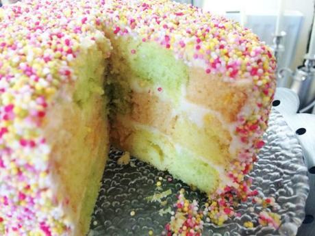 inside pastel checkerboard cake method and how to