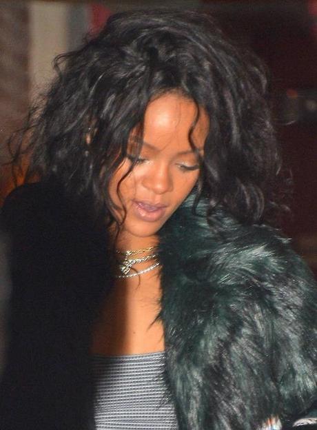 Rihanna Dines At “Da Silvano”