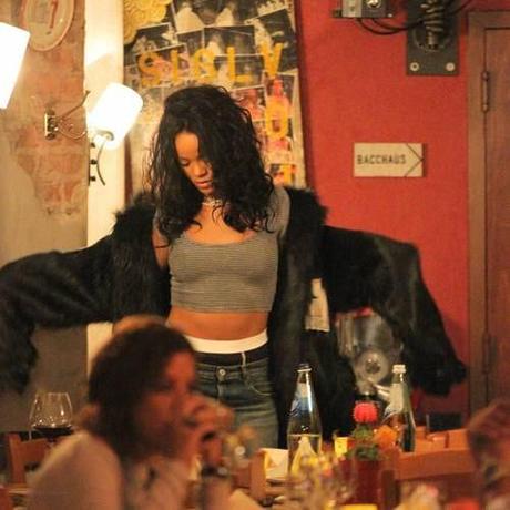 Rihanna Dines At “Da Silvano”