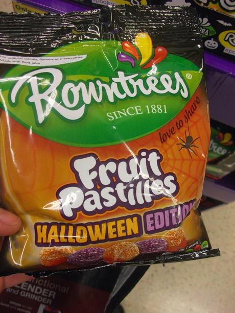 Halloween Stuff: Tesco Slime Cookies, Chocolate Skulls, Krispy Kreme Lime, etc