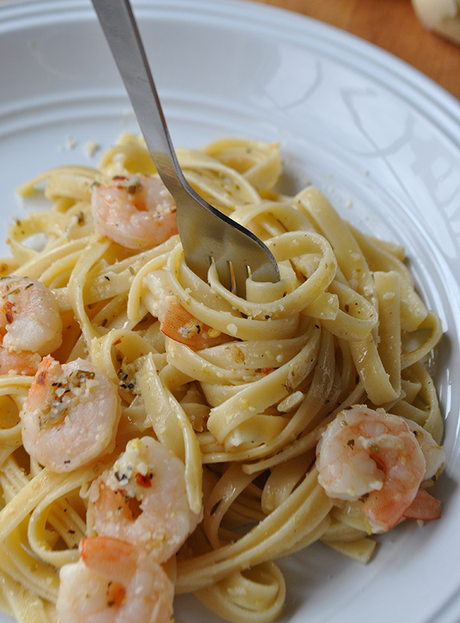 Lemon Garlic Shrimp Fettuccine