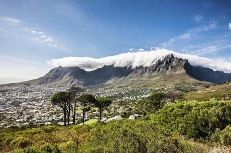 Cape Town under the dramatic outline of Table Mountain. Image by Mlenny Photography / E+ / Getty Images