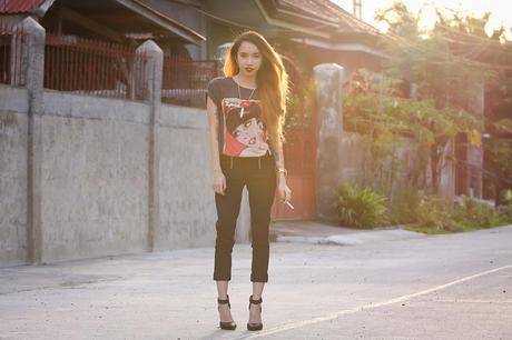 Red Lipstick and Cigarettes 231-1