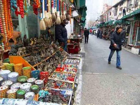 43695298 2027241682 上海   時間が止まった下町 / an old town in Shanghai
