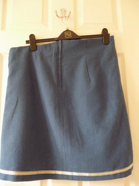 Great British Sewing Bee Macalls 3341 skirt pattern