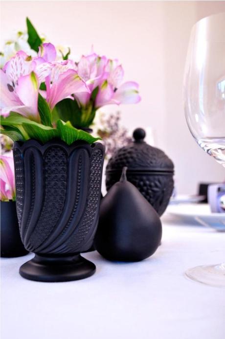 8 Easy ways to turn a glass vase into a stunning wedding centerpiece