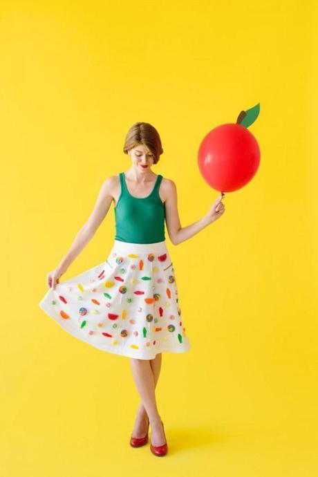 DIY-Candy-Apple-Costume-600x900