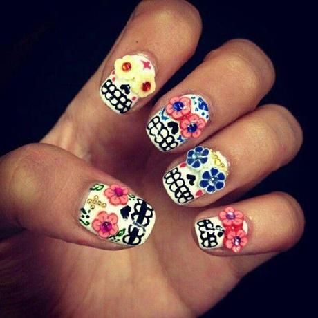 Mexican sugar skull nails.