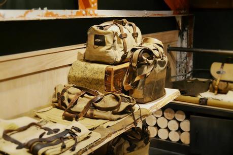 filson, luggage, leather, tin cloth