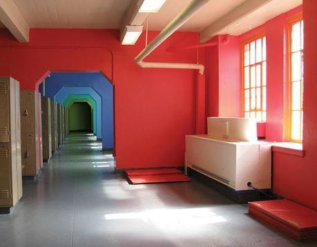 High school hallway with color treatment by Publicolor.