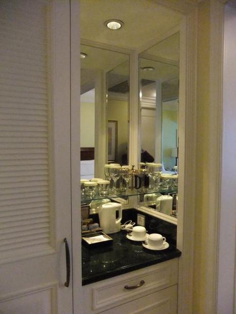 14b3b3136989a29450020135cf1f16b2 768x1024 上海四季酒店 / Four Seasons Hotel Shanghai