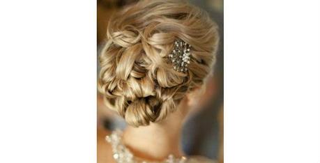 Twisted Updo with Intense Curls