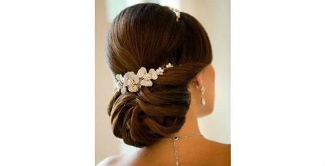  Twisted Low Bun with Puffed Crown