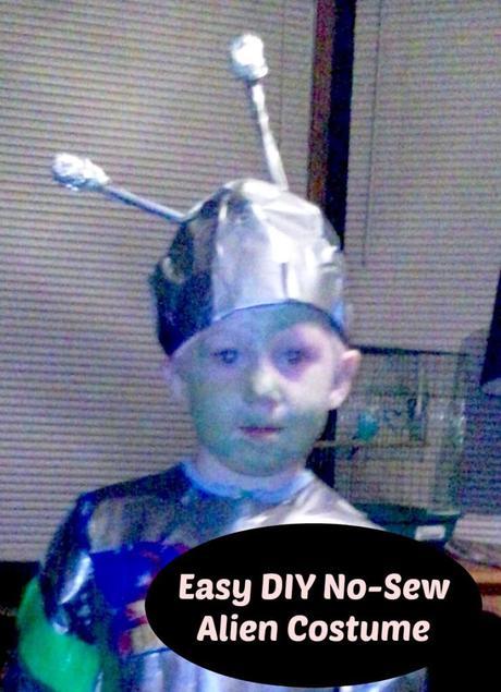 Easy DIY No-Sew Alien Costume | LazyHippieMama.com