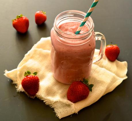 Dairy Free Strawberry Milkshake (Paleo, AIP, GAPS, SCD)