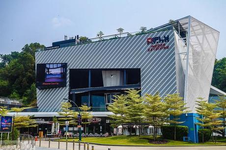 My iFly Singapore Indoor Skydiving Experience