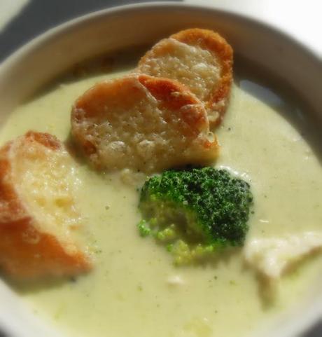 Creamy Chicken, Broccoli & Cheese Soup