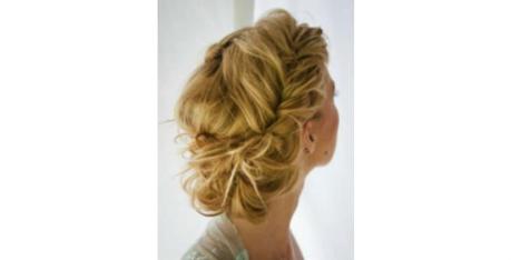 Messy Retro Updo with Twisted Sides