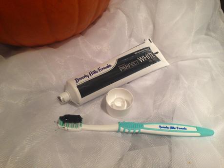 Beverly Hills Formula Perfect White Black toothpaste