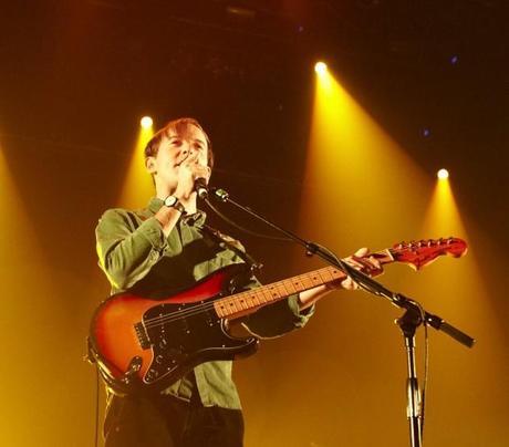 20141022 BBC 19 620x545 A NIGHT FULL OF DANCING AT TERMINAL 5 WITH BOMBAY BICYCLE CLUB [PHOTOS]