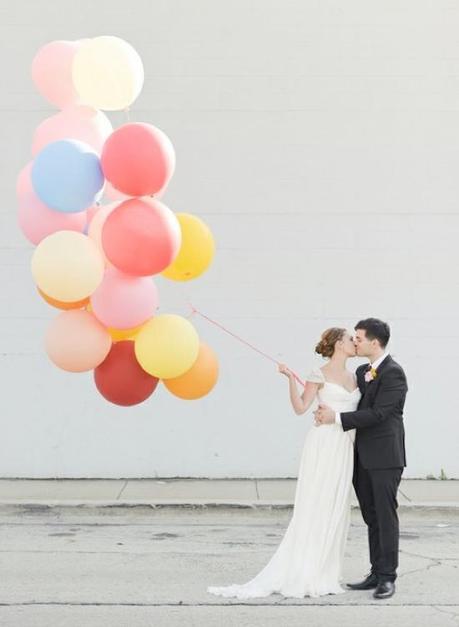 wedding-balloons-bride-and-groom